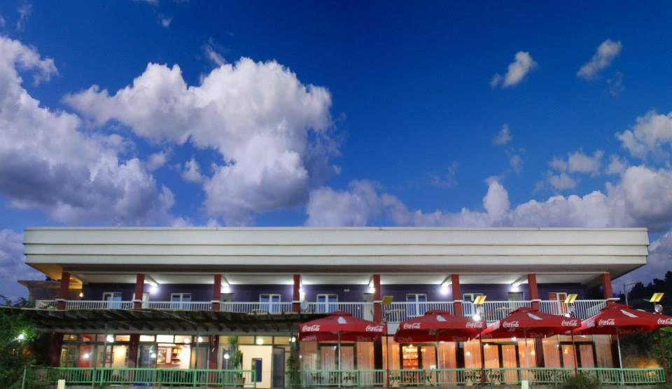 Evro Set Hotel Skopje Exterior photo